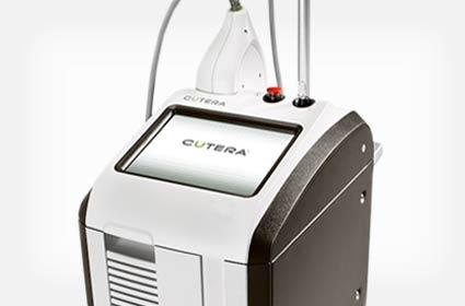 Cutera Excel HR: Fully serviced in 2023 and head refurbished, org. mfg. 2017. Like new.